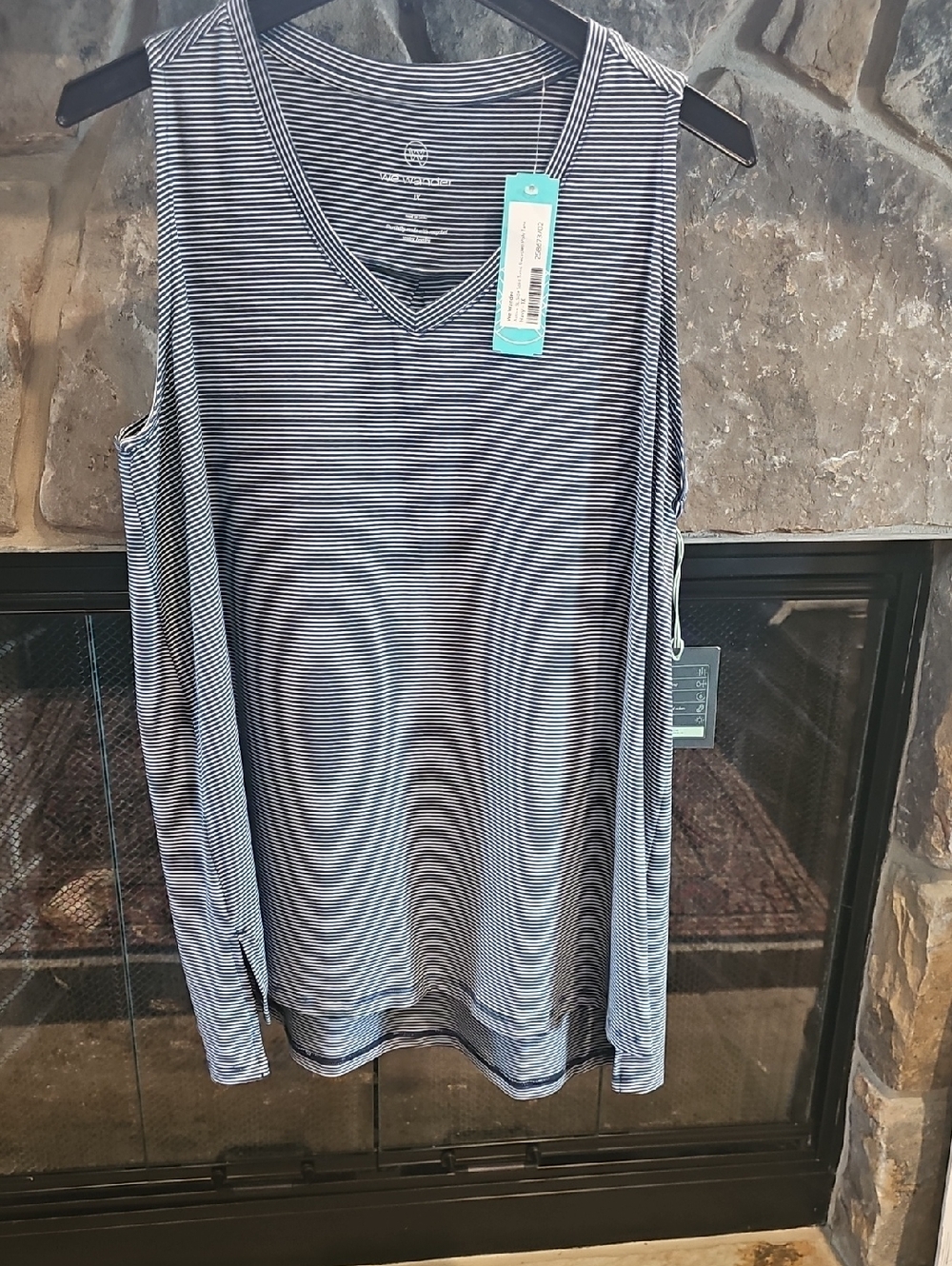 NWT Navy V-Neck Sleeveless Top 1X